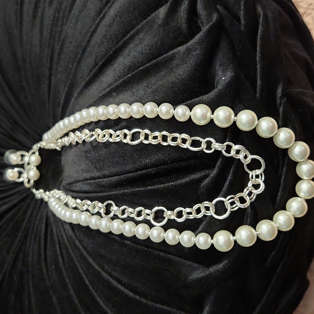 Elegant Faux Pearl and Silver tone Chain Necklace and Earrings
